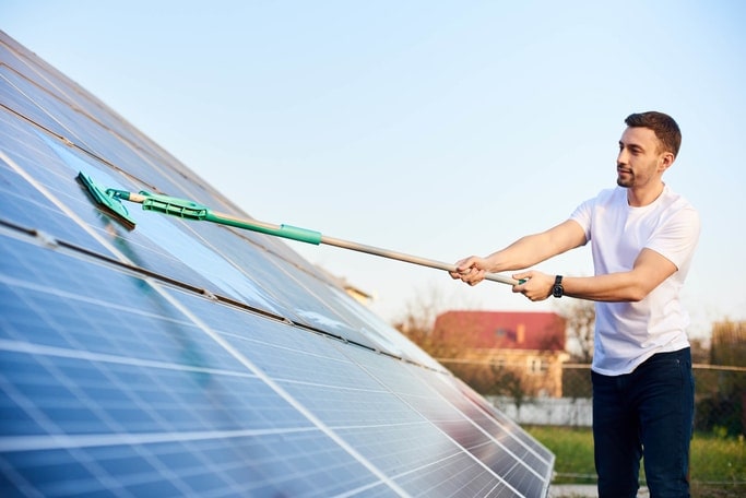 Photovoltaikanlagen reinigen